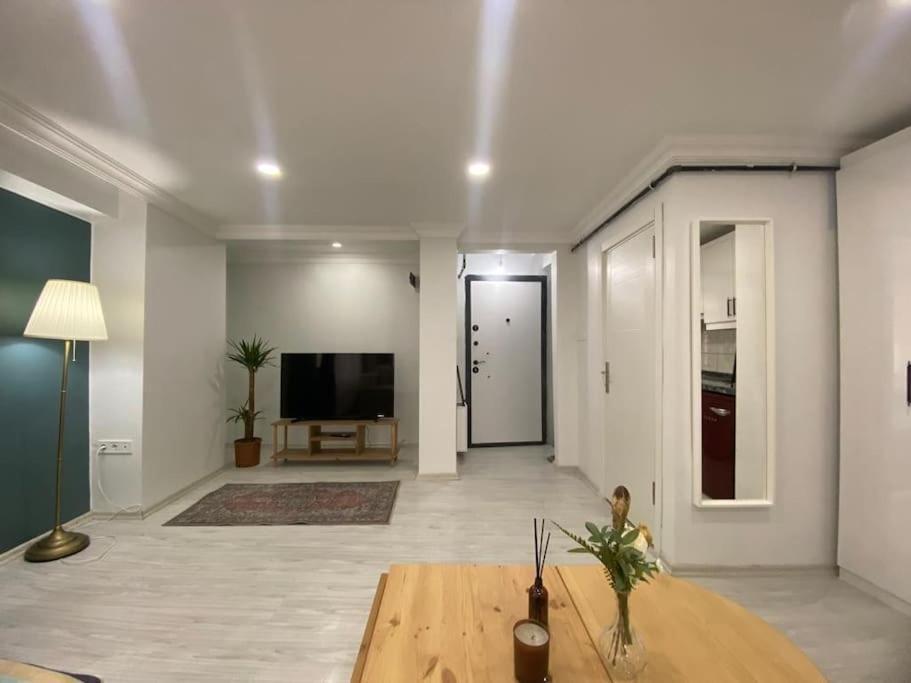 Renovated 2br Near Metro Daire *