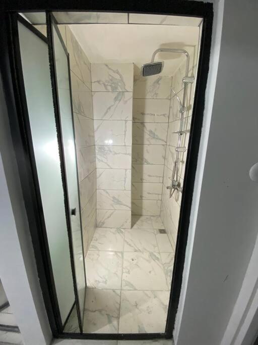Renovated 2br Near Metro Daire *